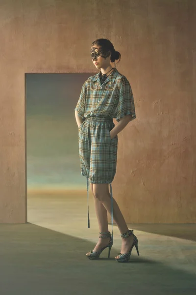 Look 14